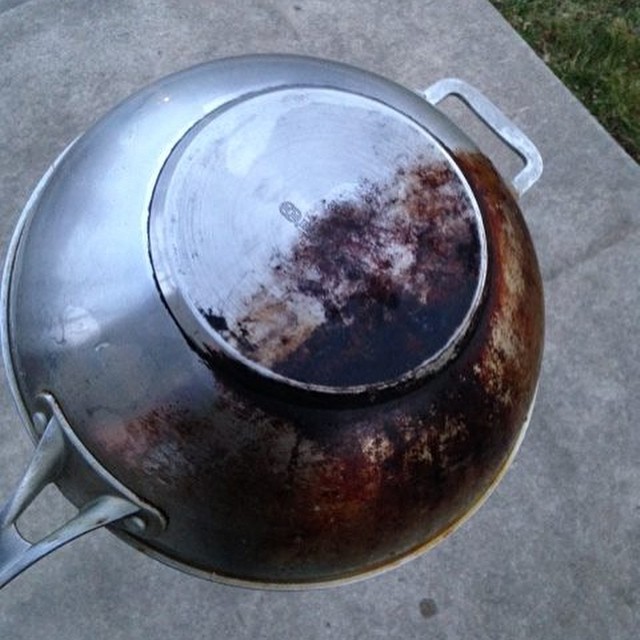 How to Clean a Burnt Pan Bar Keepers Friend Makes It Easy