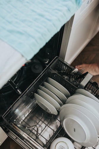 house cleaning - dishwasher - image 1